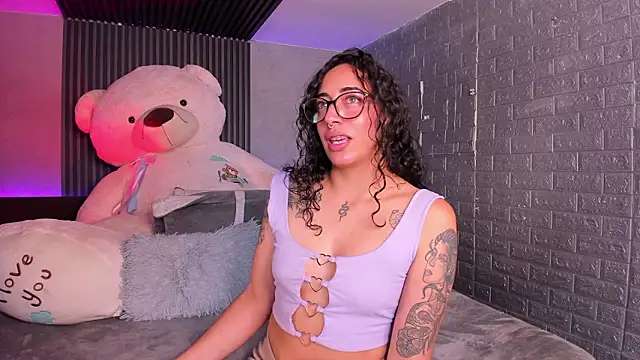 Snapshot of Magic_ivone chatting on February 11, 2026, 11:59 am Magic ivone online show from February 11, 2026, 11:59 am