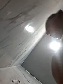 Snapshot of kloudmycock chatting on February 9, 2026, 11:31 pm kloudmycock online show from February 9, 2026, 11:31 pm