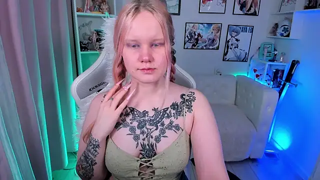 Snapshot of AnnieVibe chatting on April 11, 2026, 5:39 pm AnnieVibe online show from April 11, 2026, 5:39 pm
