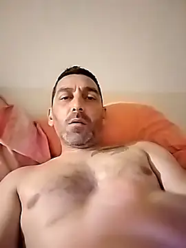 Snapshot of Spider2828 chatting on April 9, 2026, 7:30 pm Spider2828 online show from April 9, 2026, 7:30 pm