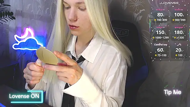 Shiny Victoria online show from April 4, 2026, 7:28 am