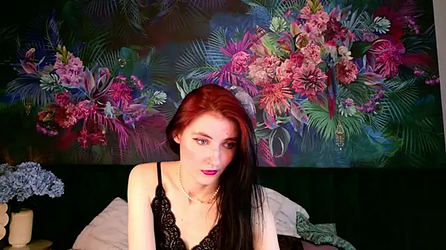 Snapshot of NicoleLuxe chatting on May 22, 2026, 7:08 pm NicoleLuxe online show from May 22, 2026, 7:08 pm