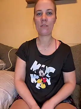 Snapshot of VanesaSeduce chatting on February 7, 2026, 4:33 pm VanesaSeduce online show from February 7, 2026, 4:33 pm