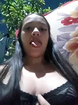 Snapshot of lachiki_plus chatting on February 13, 2026, 10:44 am lachiki plus online show from February 13, 2026, 10:44 am