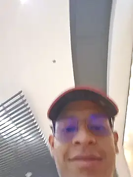 Snapshot of StellayDrake chatting on February 9, 2026, 9:08 pm StellayDrake online show from February 9, 2026, 9:08 pm