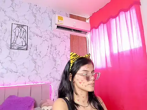 Snapshot of Dulce_eden chatting on February 23, 2026, 9:56 pm Dulce eden online show from February 23, 2026, 9:56 pm