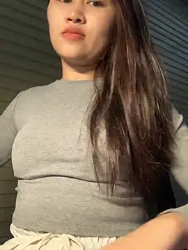 Luna Babyyy online show from March 12, 2026, 1:12 am