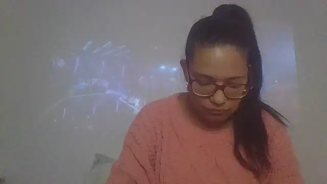 Snapshot of MelOnlyOf chatting on February 7, 2026, 6:55 pm MelOnlyOf online show from February 7, 2026, 6:55 pm