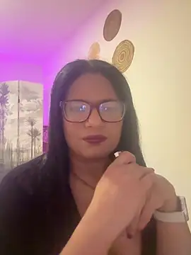 Snapshot of MelOnlyOf chatting on February 16, 2026, 7:10 pm MelOnlyOf online show from February 16, 2026, 7:10 pm