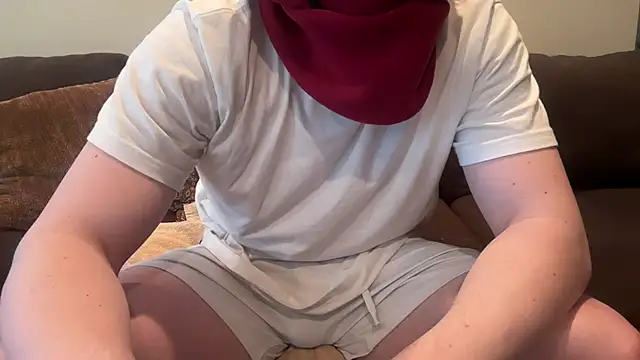 Snapshot of Grammer100 chatting on March 27, 2026, 10:53 pm Grammer100 online show from March 27, 2026, 10:53 pm