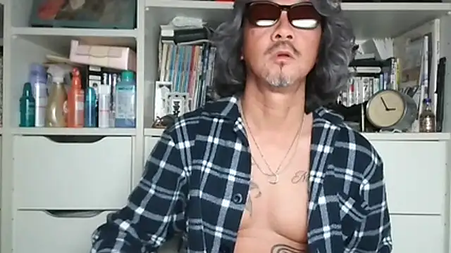 Snapshot of MtaS1 chatting on March 18, 2026, 5:49 pm MtaS1 online show from March 18, 2026, 5:49 pm