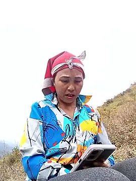 Snapshot of lena-cute chatting on February 9, 2026, 6:06 am lena-cute online show from February 9, 2026, 6:06 am