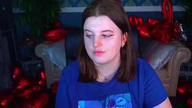 Snapshot of KristiFoxy chatting on February 5, 2026, 7:18 pm KristiFoxy online show from February 5, 2026, 7:18 pm