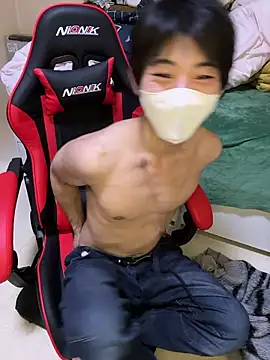 Snapshot of Mura109905 chatting on February 12, 2026, 12:44 pm Mura109905 online show from February 12, 2026, 12:44 pm