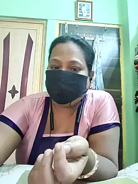 Snapshot of 06Rozi chatting on February 25, 2026, 5:28 am 06Rozi online show from February 25, 2026, 5:28 am