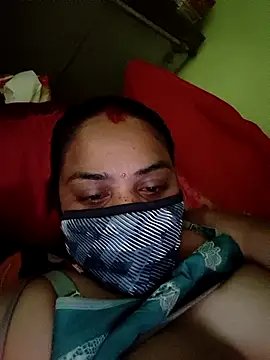 06Rozi online show from March 11, 2026, 5:02 am