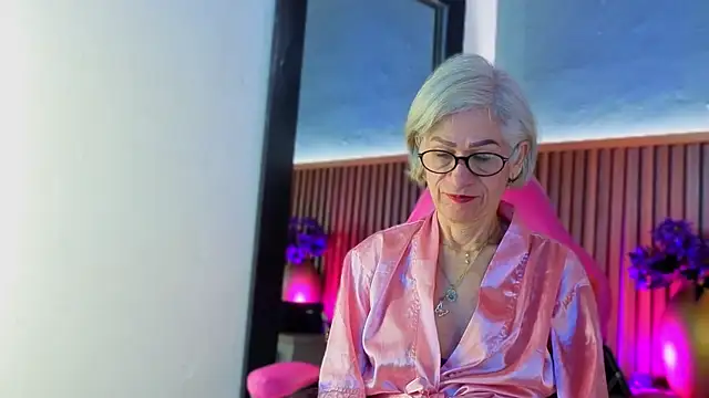 miss monserrate01 online show from March 31, 2026, 1:44 pm