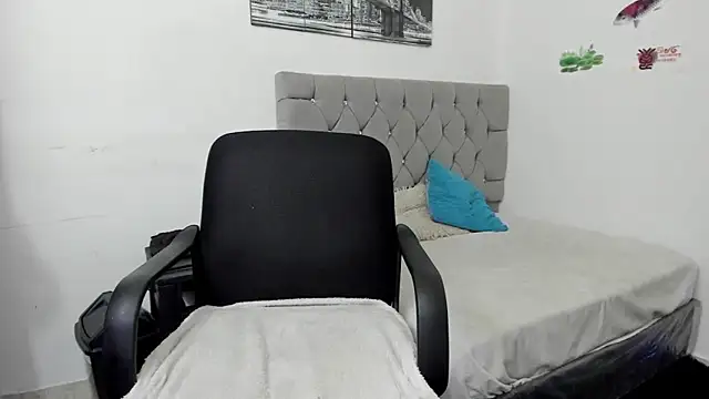 Snapshot of _1DERECK chatting on April 3, 2026, 12:25 pm 1DERECK online show from April 3, 2026, 12:25 pm