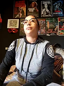 Snapshot of GingerLara chatting on February 6, 2026, 3:26 pm GingerLara online show from February 6, 2026, 3:26 pm