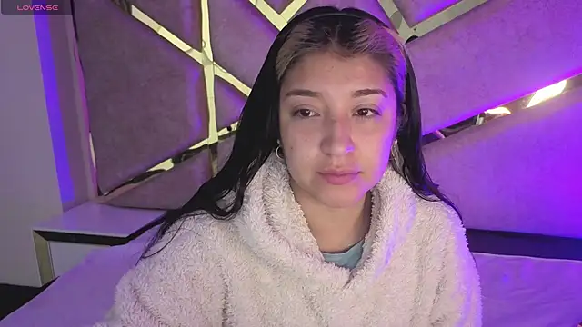 Dahiana Dmour  online show from March 10, 2026, 12:21 pm