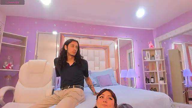 Goldentemptation  online show from March 25, 2026, 7:42 pm