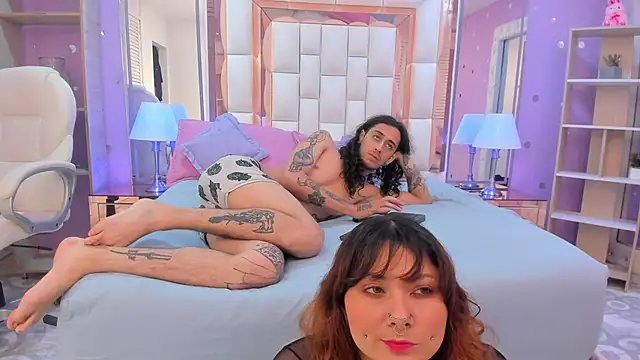 Snapshot of Goldentemptation_ chatting on May 14, 2026, 9:21 pm Goldentemptation online show from May 14, 2026, 9:21 pm