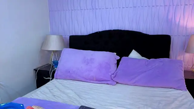 Mia Cherry   online show from February 7, 2026, 1:26 pm