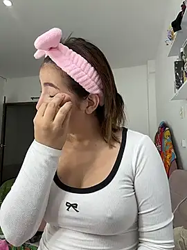 Arya    online show from March 3, 2026, 9:04 am