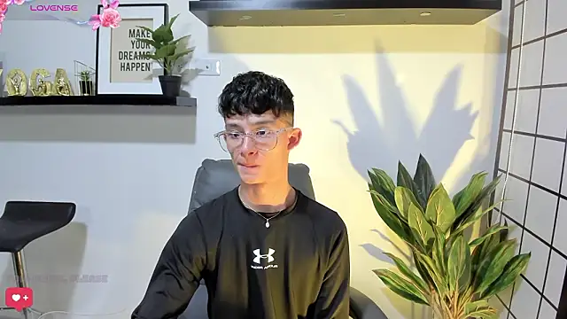 Patrick Howland  online show from April 2, 2026, 1:36 am