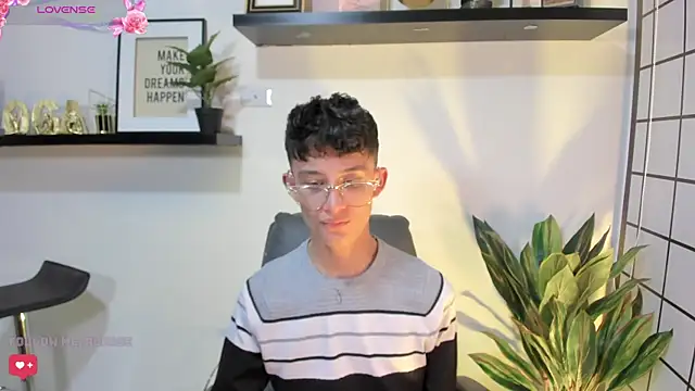 Patrick Howland  online show from April 2, 2026, 9:01 pm