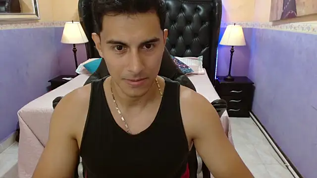 Snapshot of Mike_Conors chatting on February 11, 2026, 1:54 am Mike Conors online show from February 11, 2026, 1:54 am