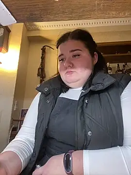 Snapshot of AngelKiras chatting on February 17, 2026, 4:02 pm AngelKiras online show from February 17, 2026, 4:02 pm