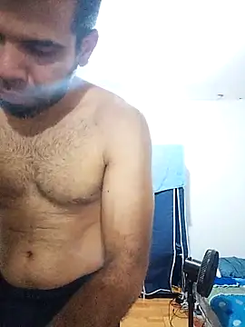 Snapshot of thom_1 chatting on February 21, 2026, 1:28 am thom 1 online show from February 21, 2026, 1:28 am