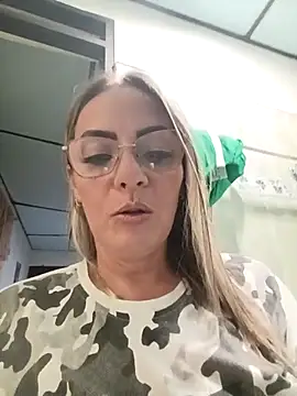 MONITA SEXXX online show from April 4, 2026, 2:21 am