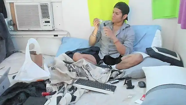 Snapshot of JokerAndyKenwood chatting on March 1, 2026, 1:18 am JokerAndyKenwood online show from March 1, 2026, 1:18 am