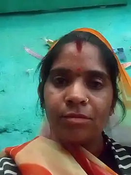 Snapshot of Hot_ras28 chatting on February 6, 2026, 9:45 am Hot ras28 online show from February 6, 2026, 9:45 am