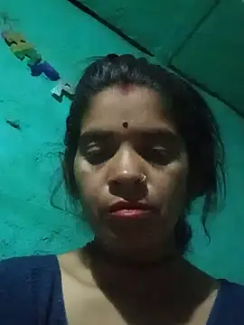 Hot ras28 online show from May 6, 2026, 10:15 pm