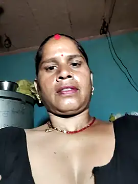 Snapshot of Hot_kiran4 chatting on February 10, 2026, 8:40 am Hot kiran4 online show from February 10, 2026, 8:40 am