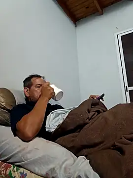 Snapshot of gordorichard chatting on March 6, 2026, 6:32 am gordorichard online show from March 6, 2026, 6:32 am