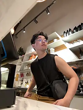 lucas-N888 online show from February 9, 2026, 5:44 am