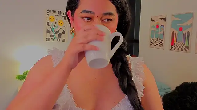 hipatia1moretime online show from April 14, 2026, 6:41 am