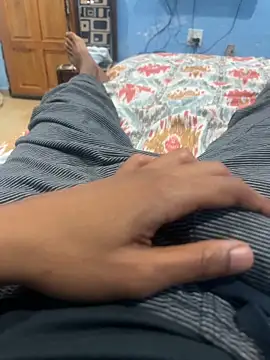 youngsterSA223 online show from April 5, 2026, 8:50 pm