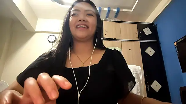 AntoninaDamewood online show from February 17, 2026, 12:45 pm