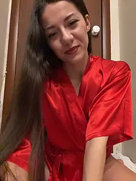 Snapshot of OnlyLeiLa chatting on February 18, 2026, 6:26 pm OnlyLeiLa online show from February 18, 2026, 6:26 pm