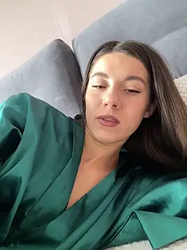 OnlyLeiLa online show from April 7, 2026, 6:25 am