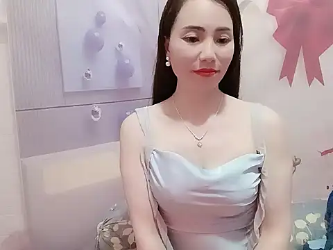 Hello-Kitty001 online show from March 5, 2026, 1:51 pm