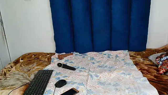 ForeverSexy  online show from February 23, 2026, 7:17 am