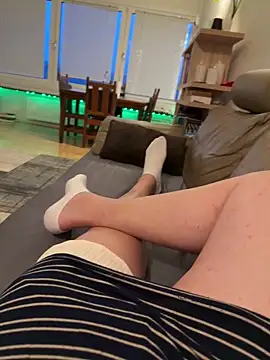 Snapshot of hungryMaya chatting on February 25, 2026, 5:00 pm hungryMaya online show from February 25, 2026, 5:00 pm