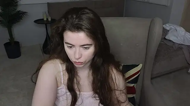Snapshot of LovingWhisperr chatting on April 30, 2026, 1:23 am LovingWhisperr online show from April 30, 2026, 1:23 am
