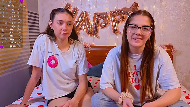 Snapshot of MelanieTwice chatting on February 11, 2026, 11:37 am MelanieTwice online show from February 11, 2026, 11:37 am